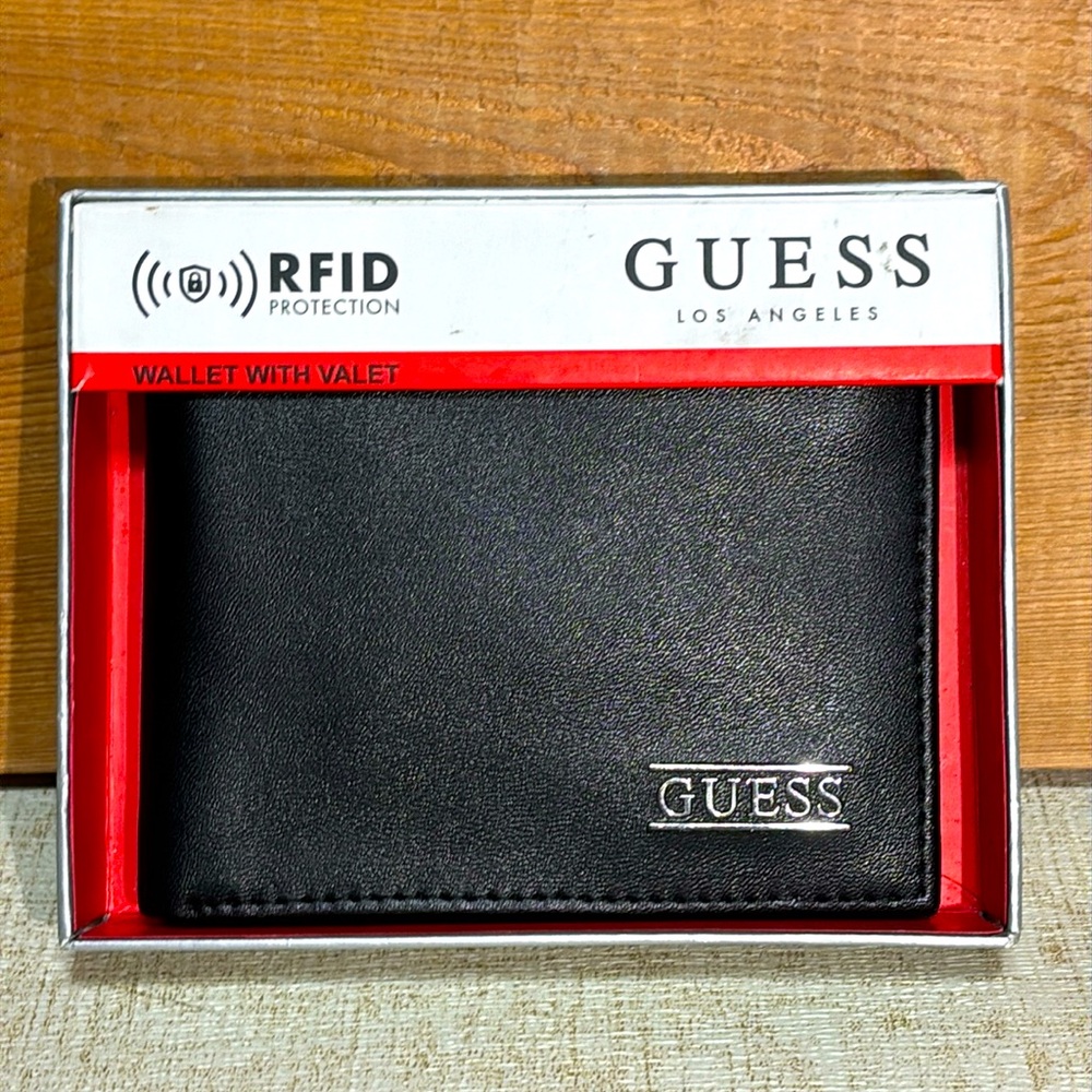 Guess Wallet (with Valet) Black